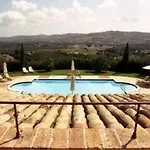 Borgo Storico Seghetti Panichi 公寓式酒店 4*