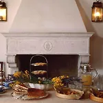 Borgo Storico Seghetti Panichi Lägenhetshotell Castel di Lama