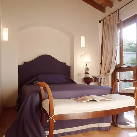 Borgo Storico Seghetti Panichi 4* Castel di Lama