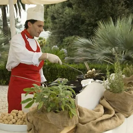 Borgo Storico Seghetti Panichi Castel di Lama