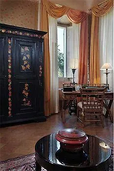 מלון דירות Borgo Storico Seghetti Panichi 4*