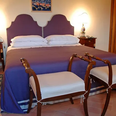 Lägenhetshotell Borgo Storico Seghetti Panichi 4*