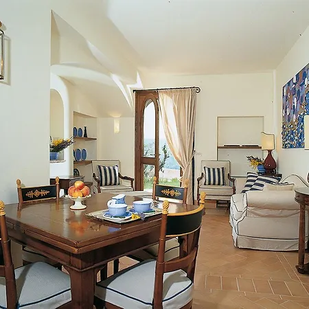Borgo Storico Seghetti Panichi 4* Castel di Lama