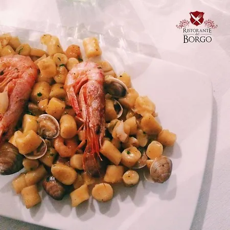 Borgo Storico Seghetti Panichi Lägenhetshotell