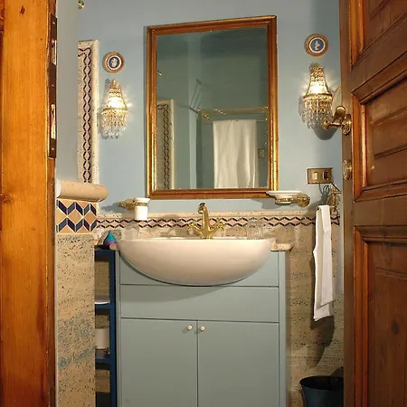 Aparthotel Borgo Storico Seghetti Panichi 4*